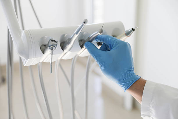 Professional Wisdom Tooth Removal technician working in Newaygo County County, MI